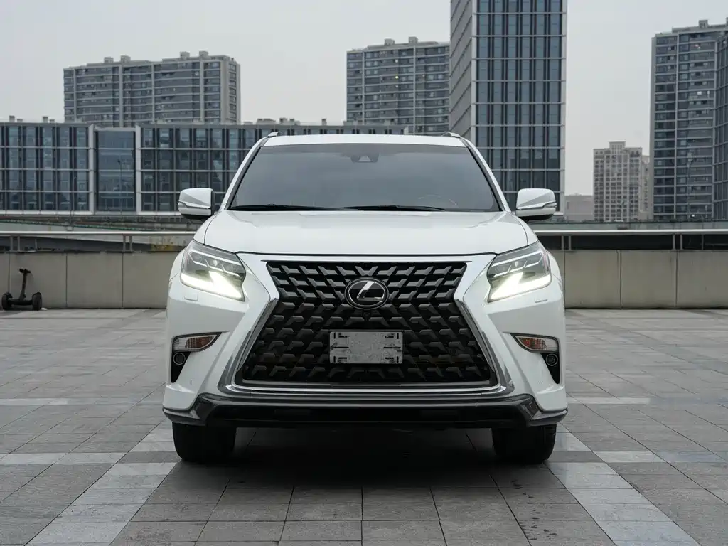 Lexus GX — миниатюра 2