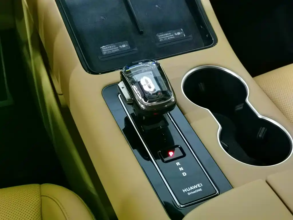 AITO AITO M5 — миниатюра 13