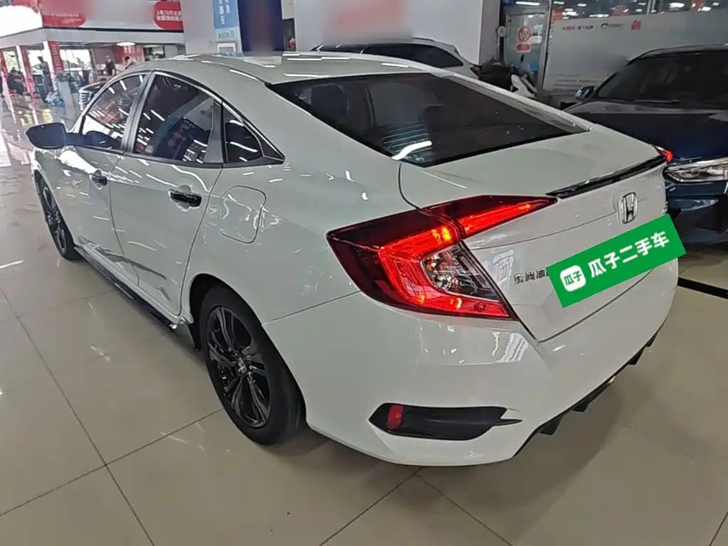Honda Civic — миниатюра 5