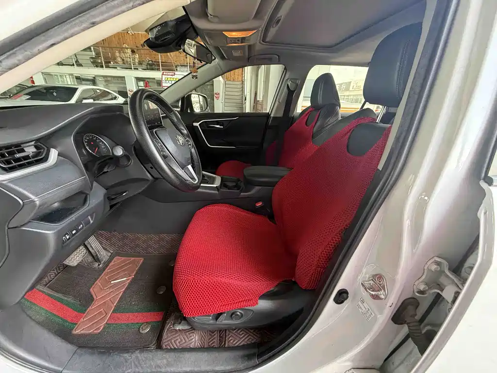 Toyota Wildlander 2020 2.0L CVT Luxury