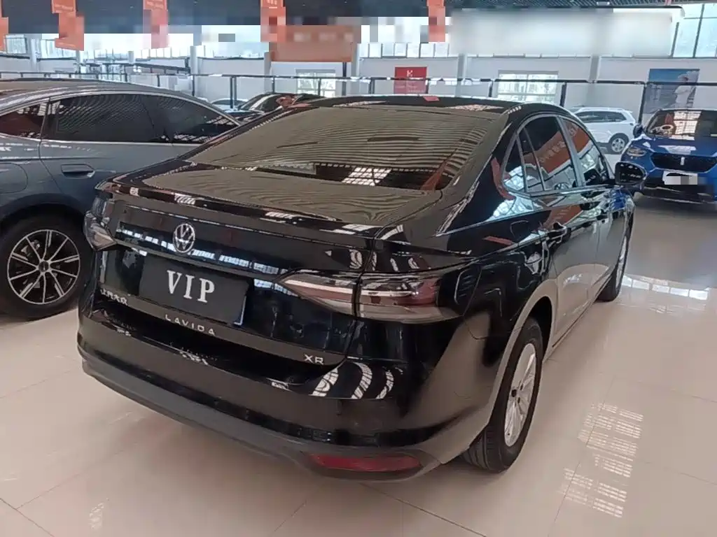 Volkswagen Lavida — миниатюра 7