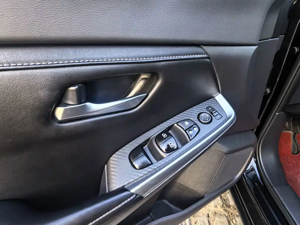 Nissan Sylphy — миниатюра 14