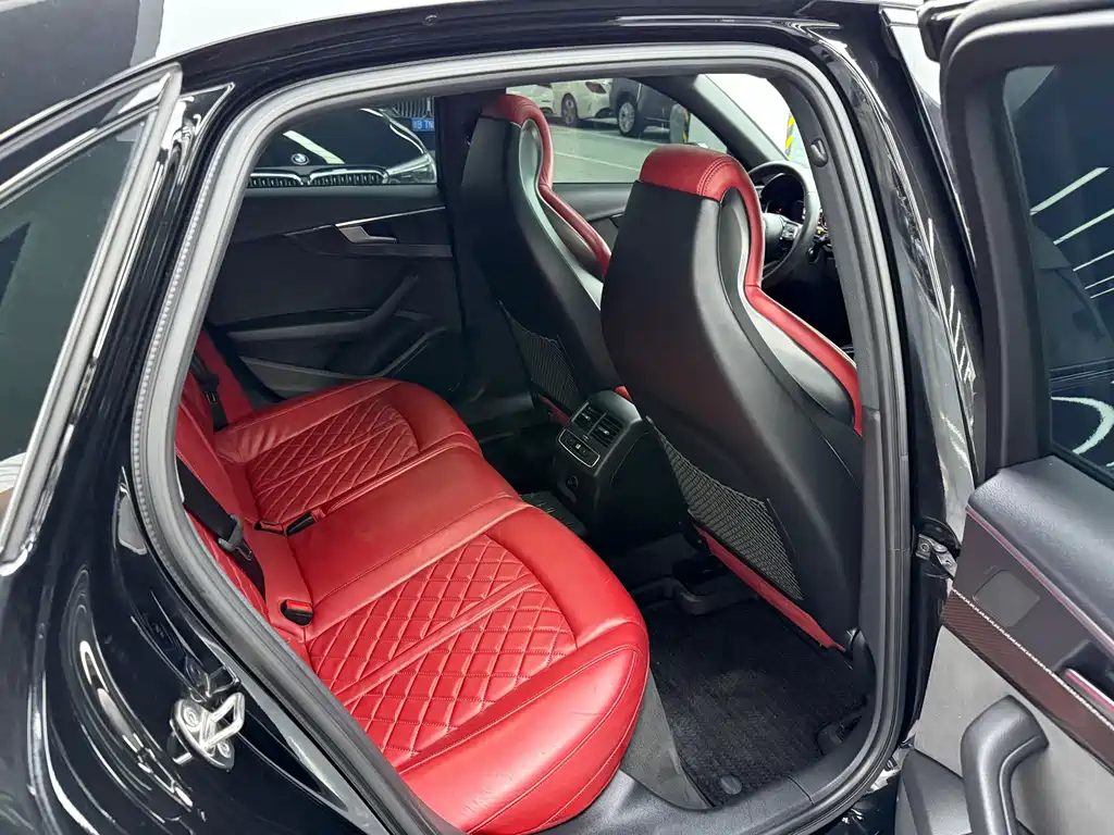 Audi S4 — миниатюра 10