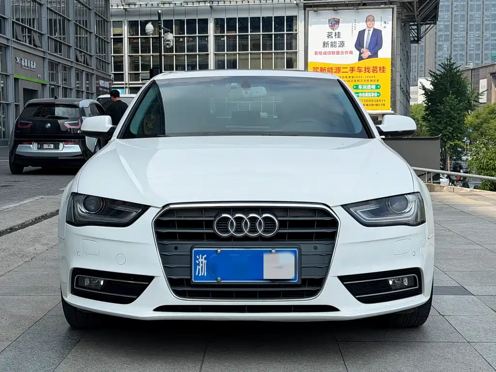 Audi A4L 2016 30 TFSI AT Comfort