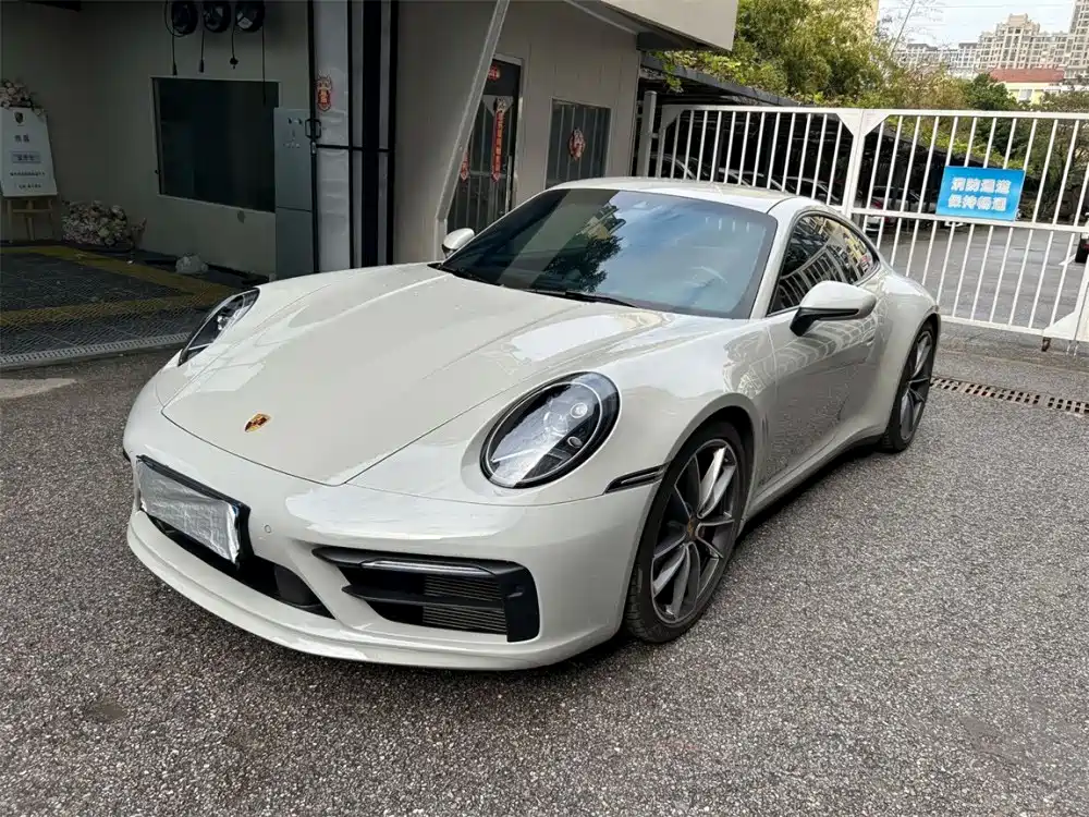 Porsche 911 2021