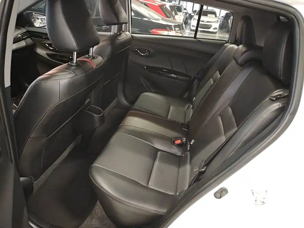 Toyota Yaris L — миниатюра 17