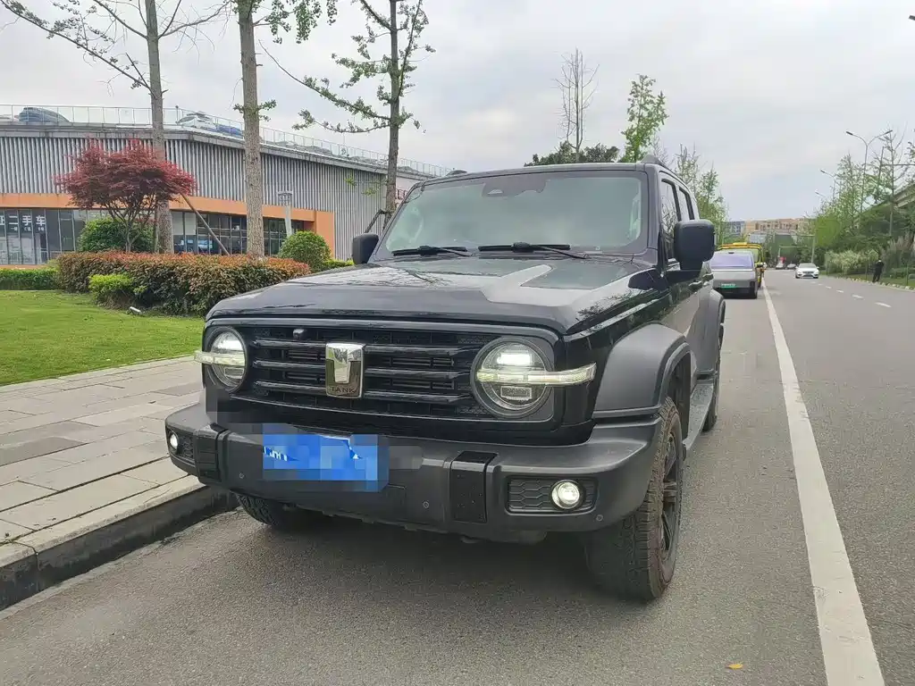 Купить Tank Tank 300