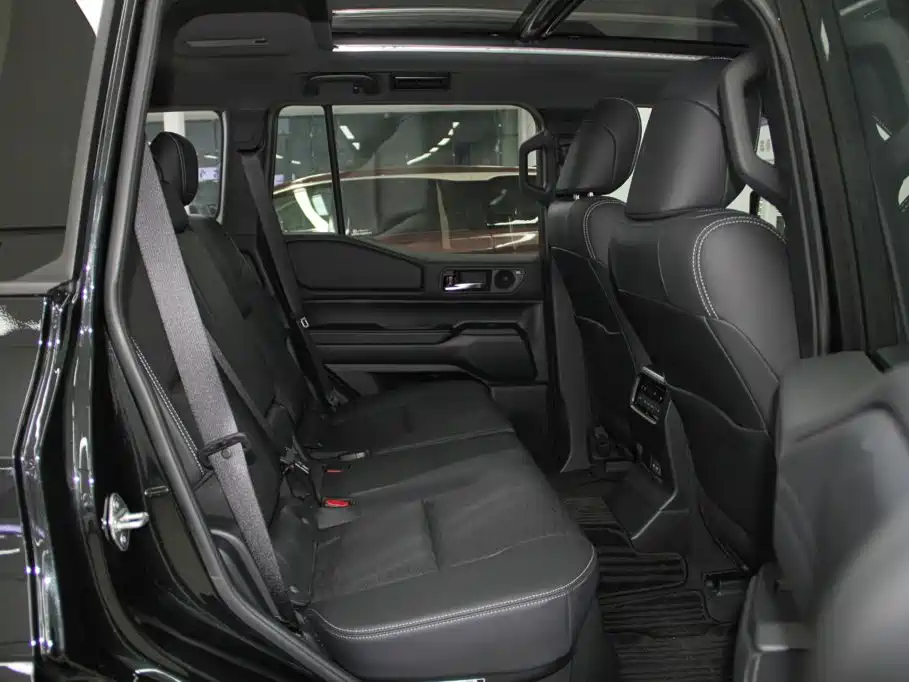 Toyota Prado — миниатюра 9