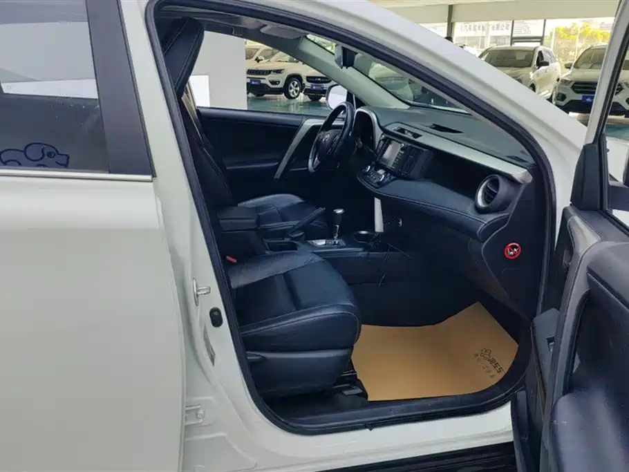 TOYOTA RAV4 RONGFANG