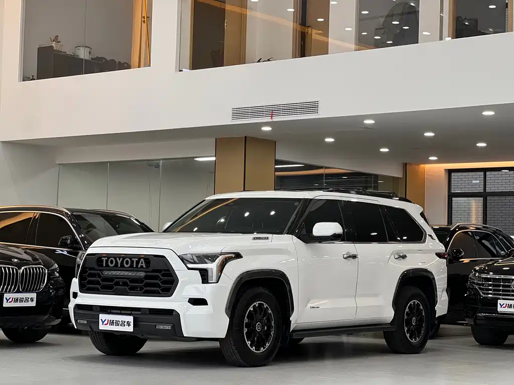 Toyota Sequoia 2023