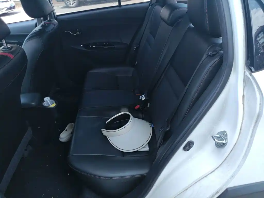 Toyota Yaris L — миниатюра 13