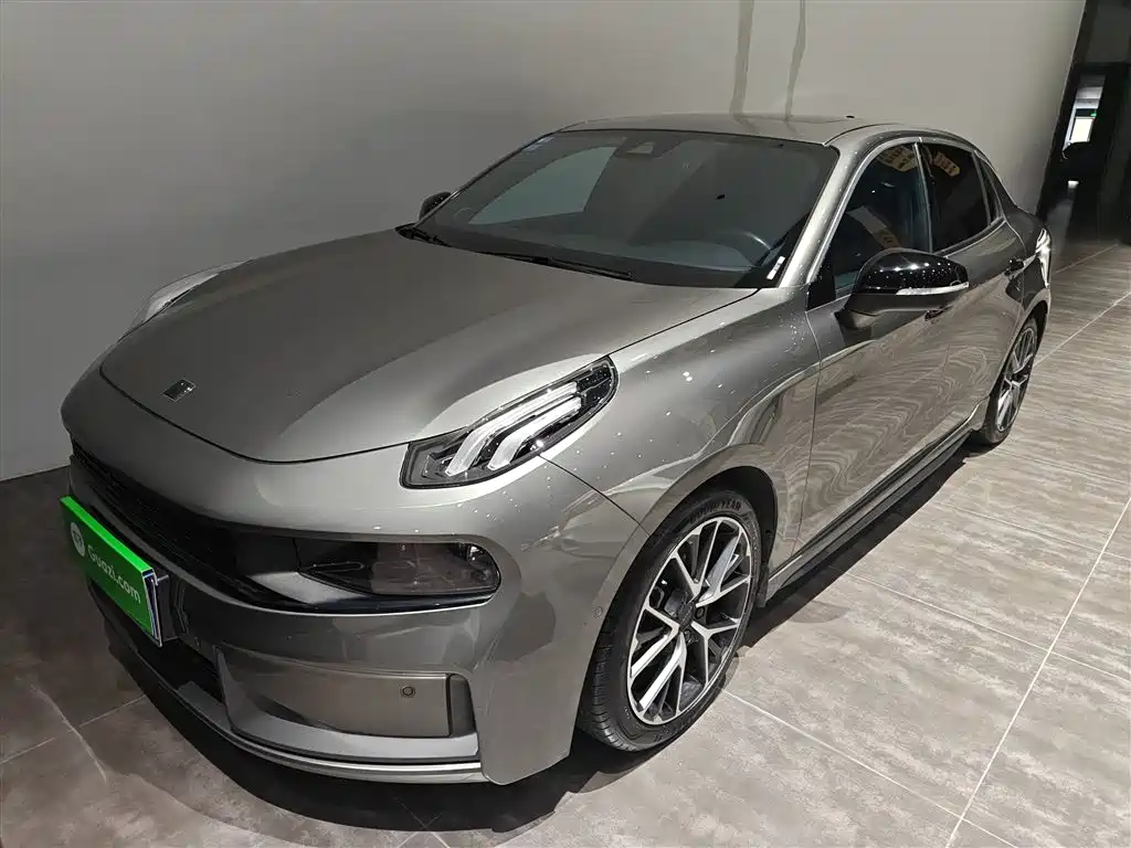 Lynk & Co 03 2022