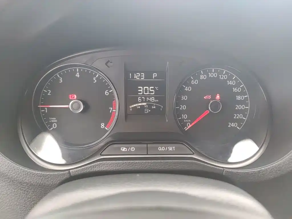 Volkswagen Polo — миниатюра 12