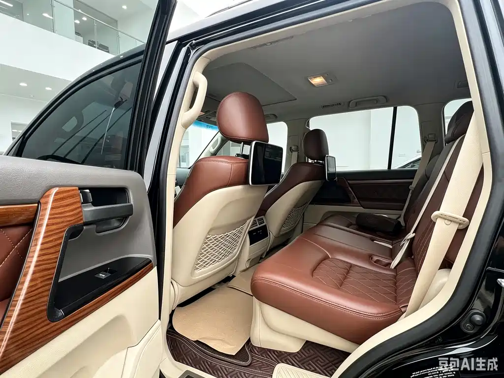 Toyota Land Cruiser — миниатюра 8