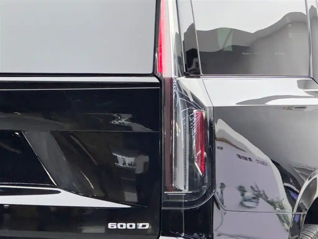 Cadillac Escalade 2024 3.0T Sport Platinum Long Wheelbase