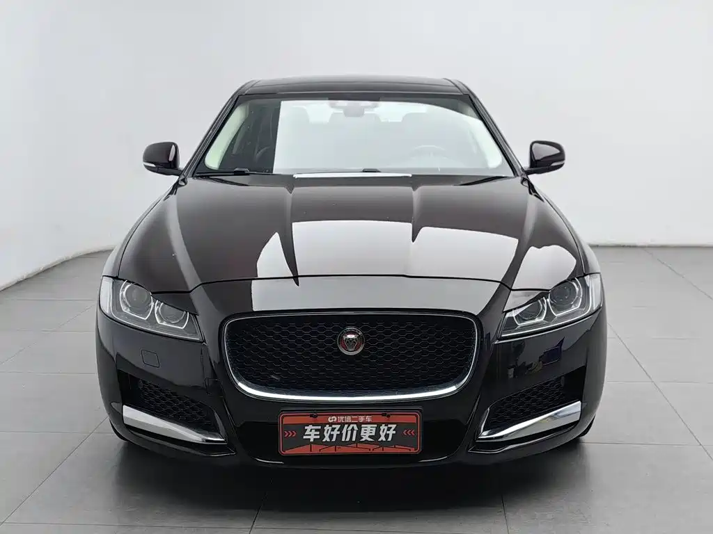 Jaguar XFL — миниатюра 3