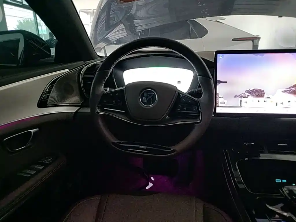 BYD Han — миниатюра 11