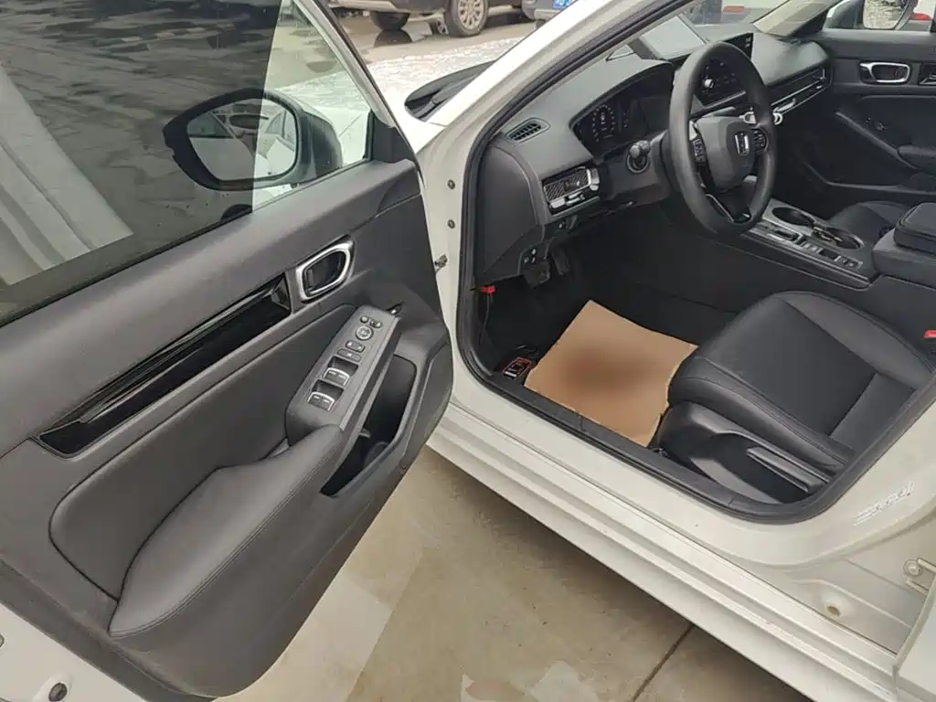 Honda Civic — миниатюра 16