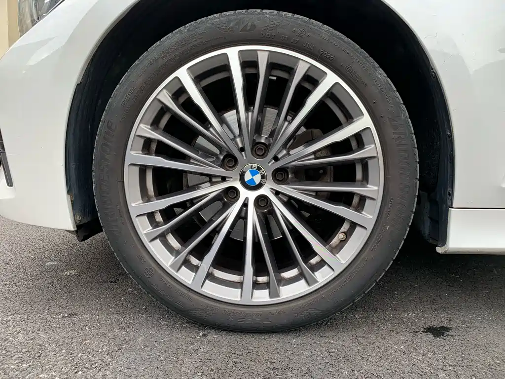 BMW 3 Series 3 2022 320i Sport