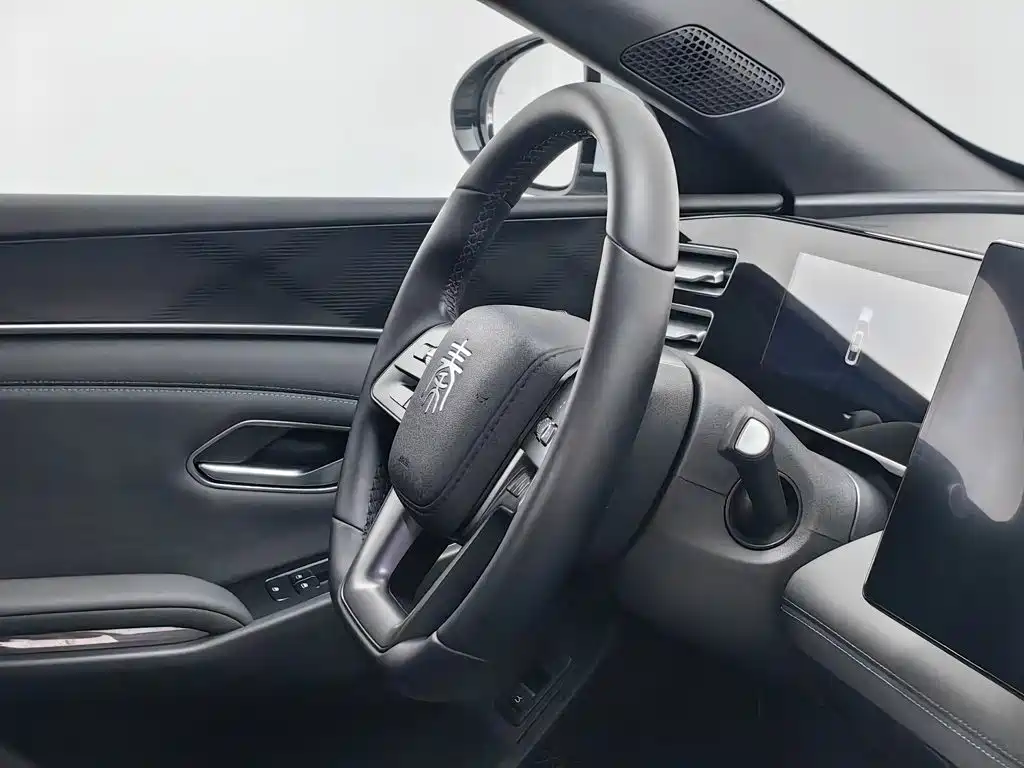 BYD Qin L — миниатюра 22
