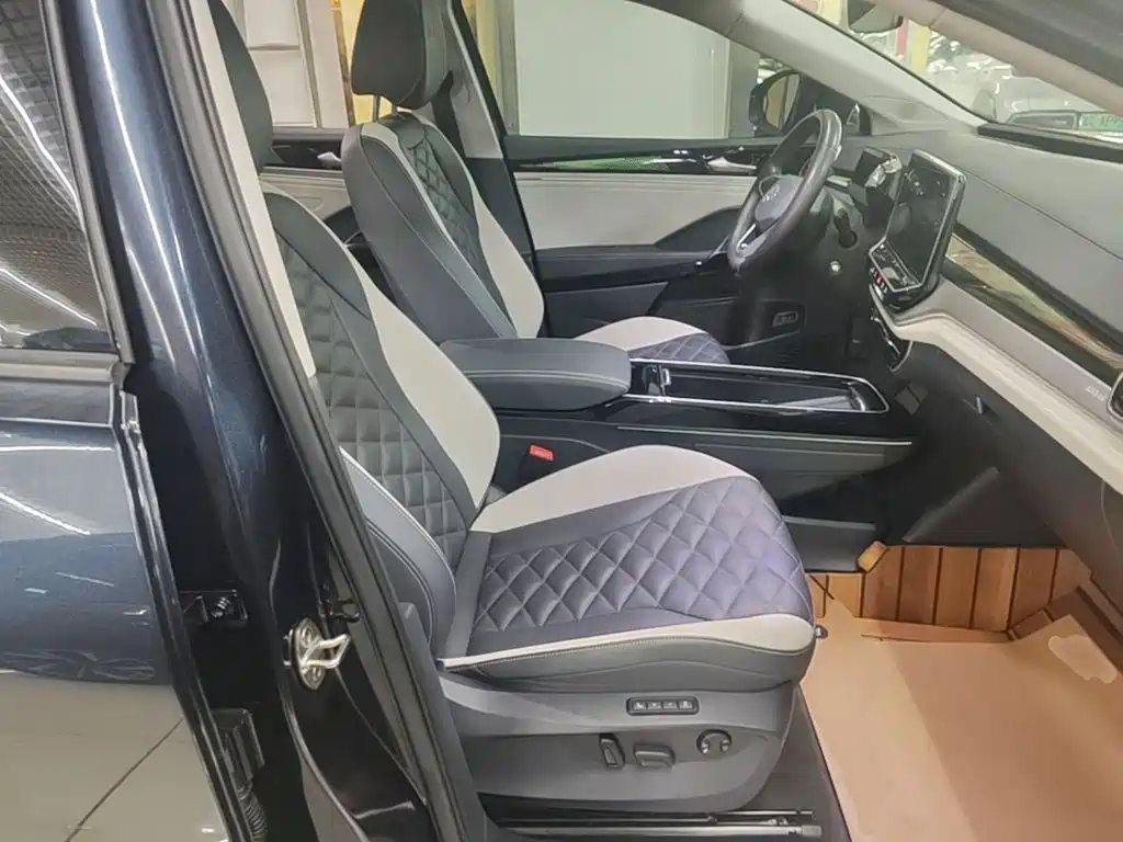 Volkswagen ID.6 Crozz — миниатюра 25