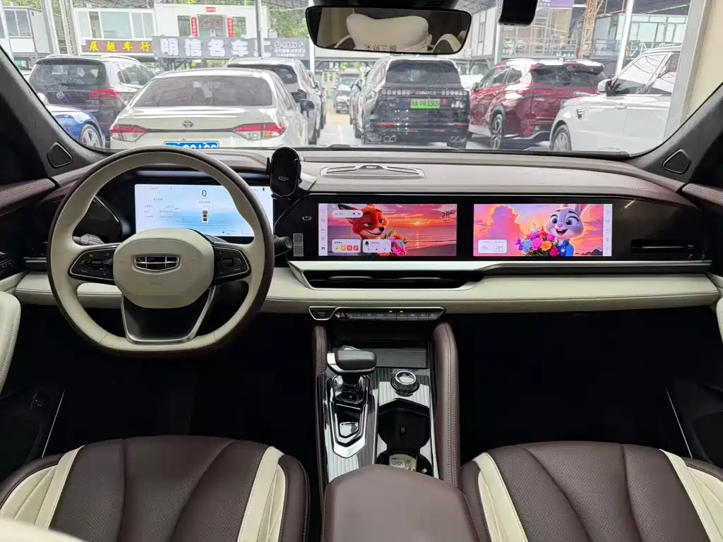 Geely Xingyue L — миниатюра 2