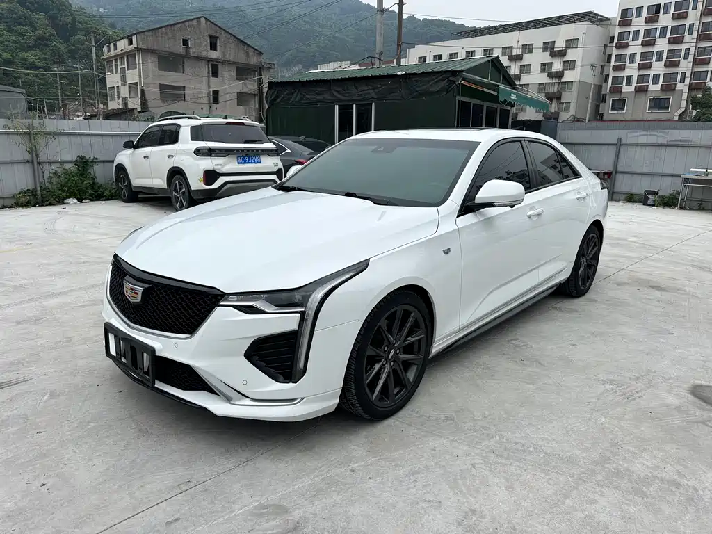 Купить Cadillac CT4
