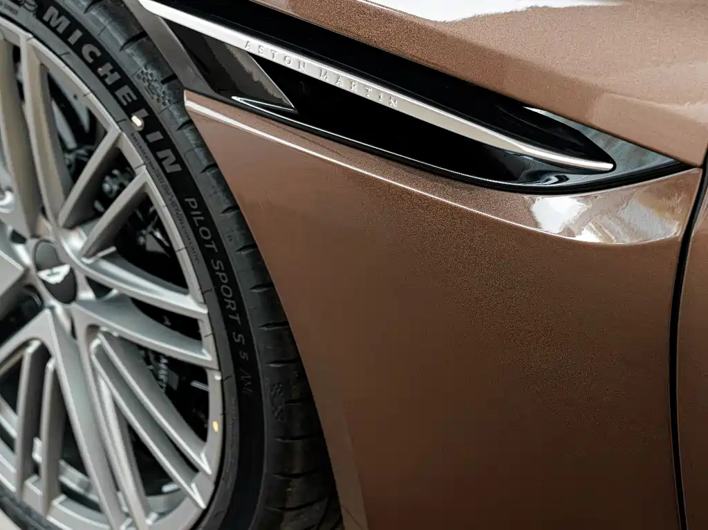 Aston Martin DB12 2025 4.0T V8 Coupe