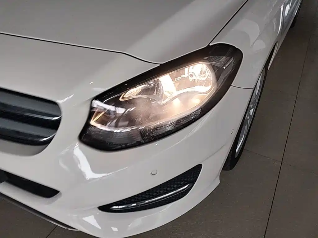 Mercedes-Benz B-Class — миниатюра 24