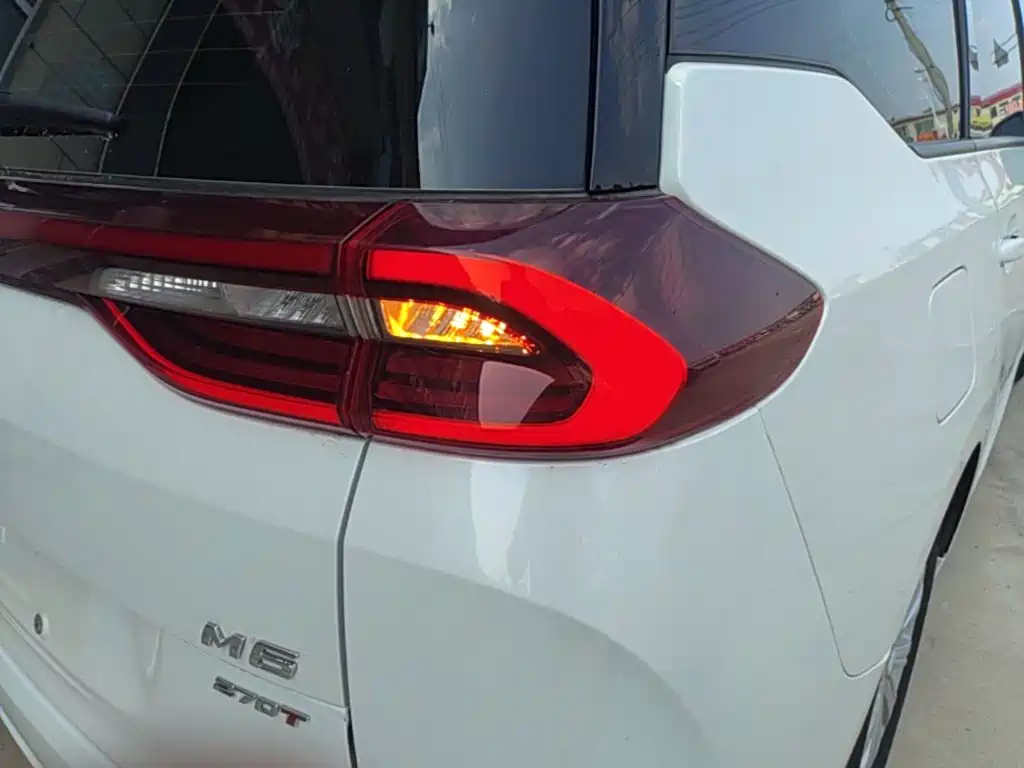 GAC M6 2021 270T DCT Luxury （ мест）