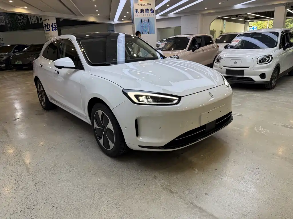 AITO Wenjie AITO M5 — миниатюра 3