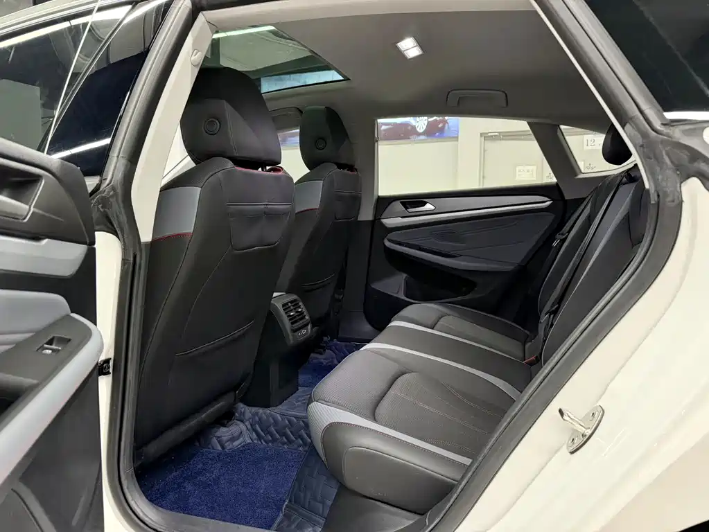 Volkswagen Lamando — миниатюра 9