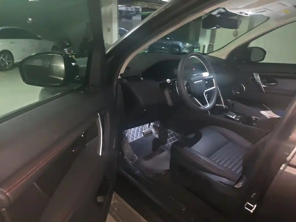 Land Rover Discovery Sport — миниатюра 12