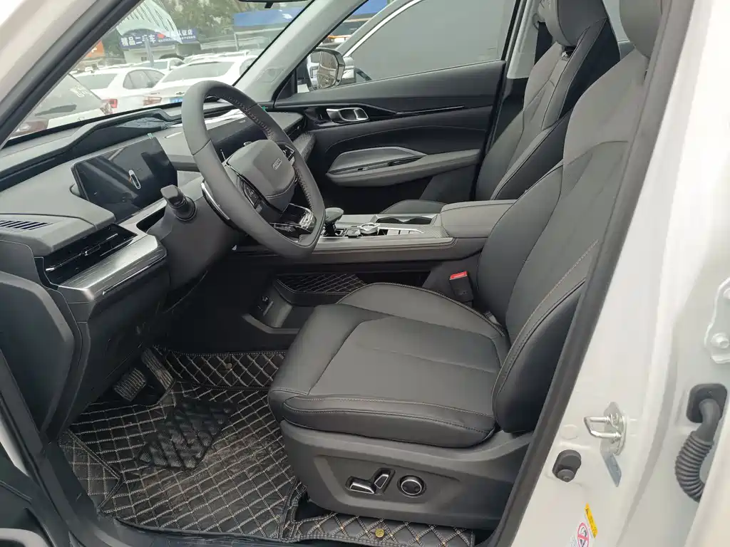 CHANGAN CHANGAN AUCHAN Z6