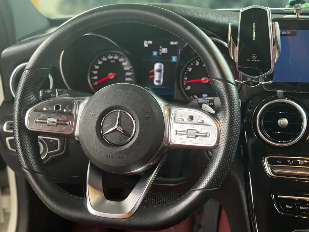 Mercedes-Benz C-Class — миниатюра 11