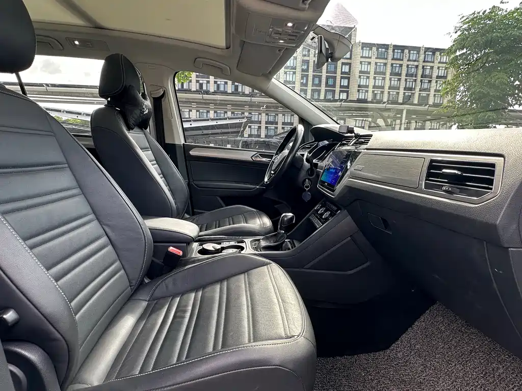 Volkswagen Touran — миниатюра 14