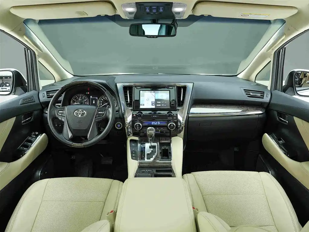 Toyota Alphard 2018 3.5L Luxury