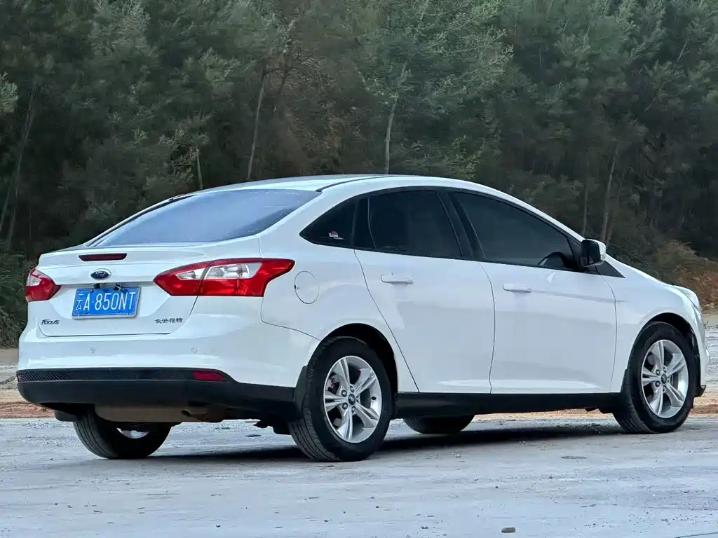 Ford Focus — миниатюра 3