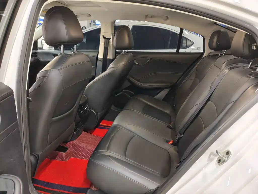 Roewe i5 — миниатюра 6