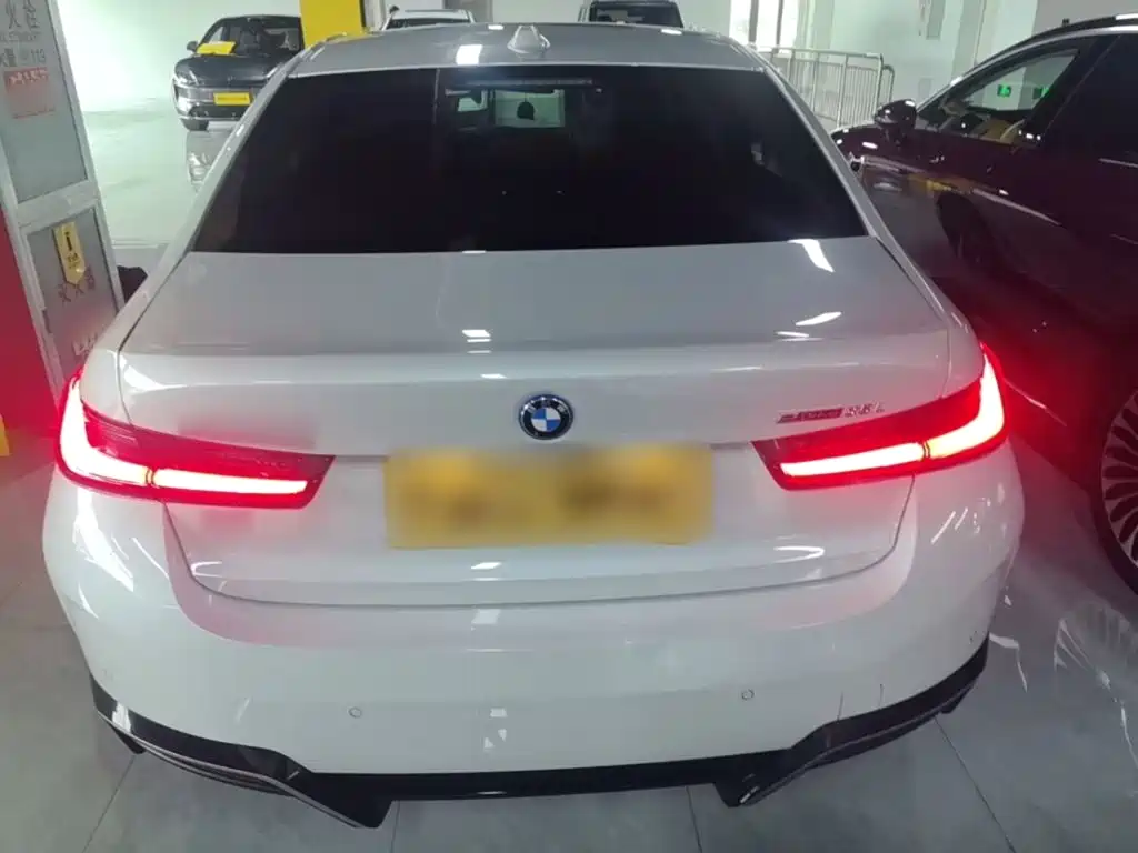 BMW i3 — миниатюра 6