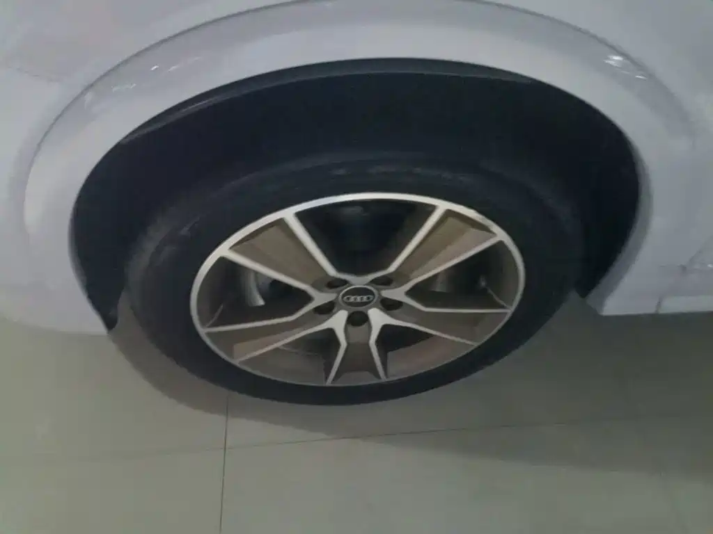 Audi Q2L — миниатюра 23