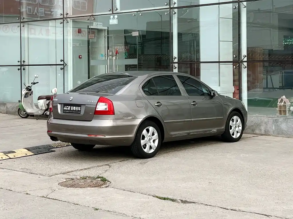Skoda Octavia — миниатюра 4