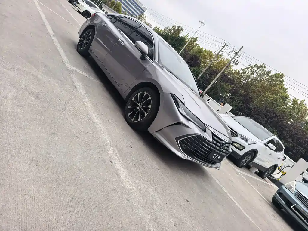 Toyota Avalon — миниатюра 3