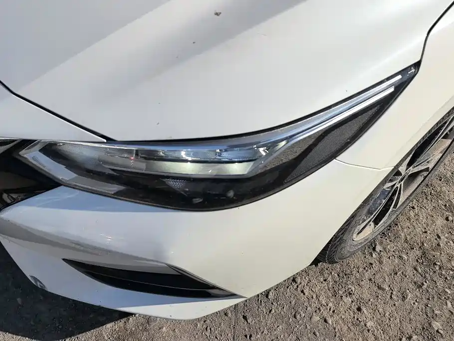 Nissan Sylphy — миниатюра 5