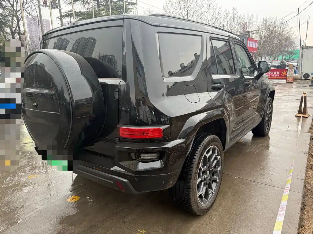 TANK TANK 700 NEW ENERGY