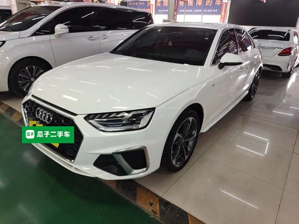 Audi A4L 2021