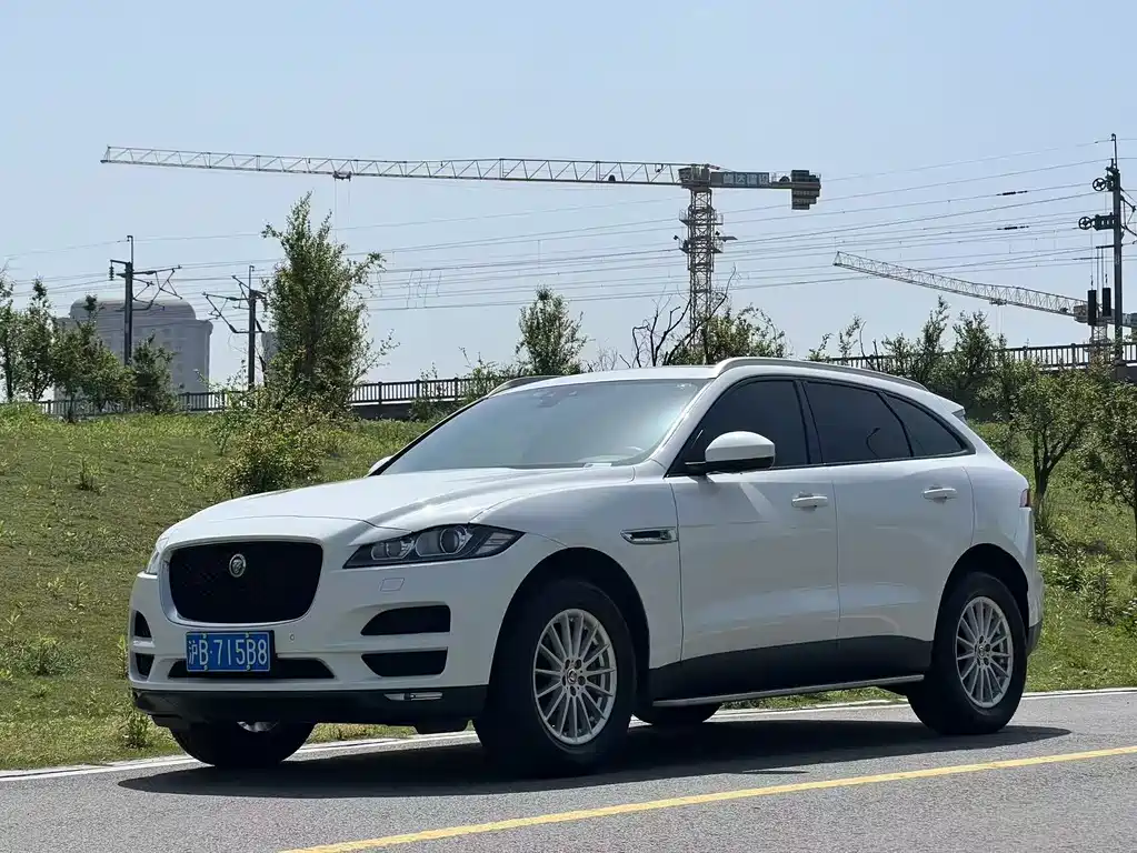 Jaguar F-PACE 2018