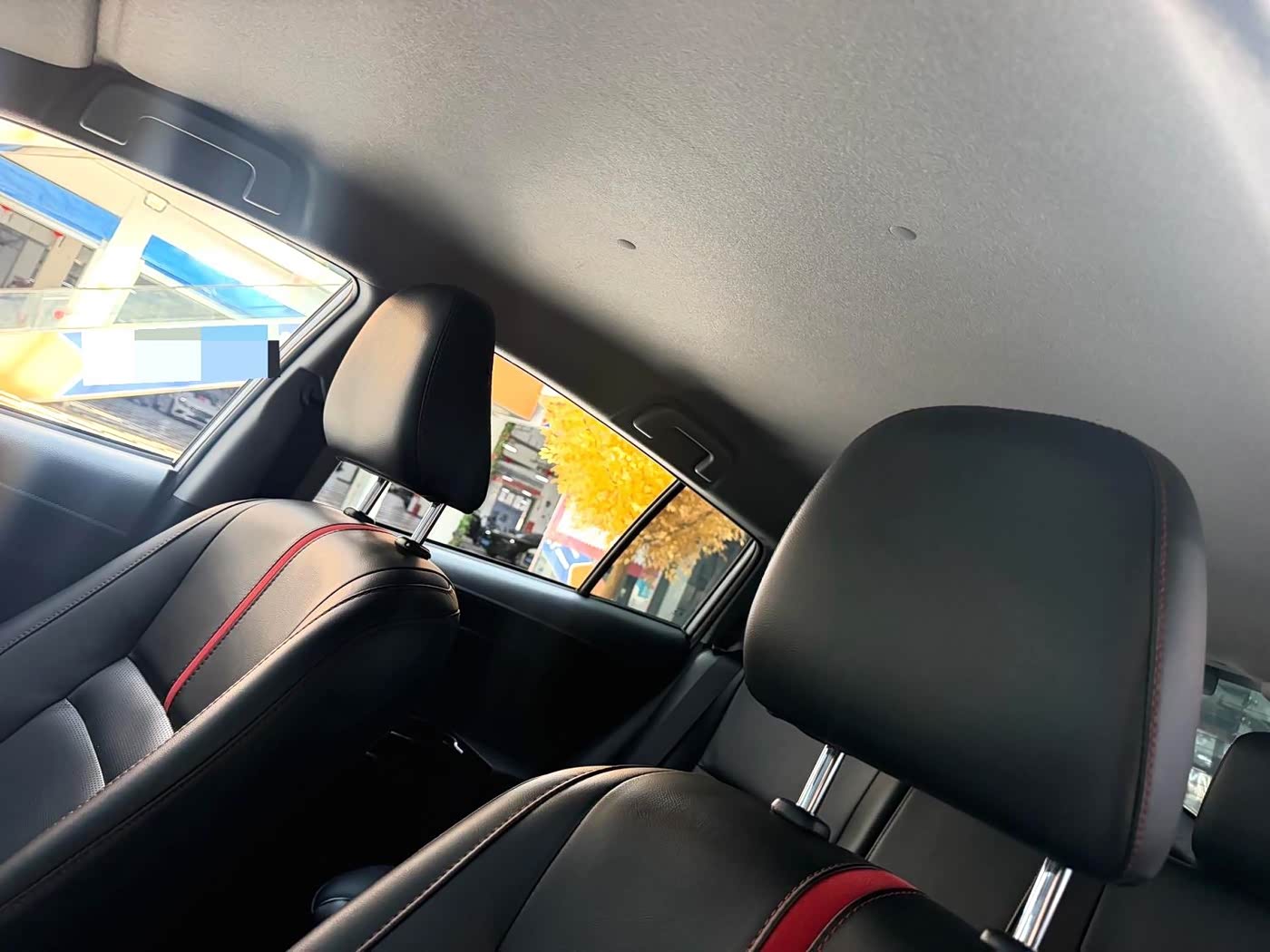 Toyota YARiS L Zhi Xuan 1.5 л 2022 г. Белый, пробег 40000 км