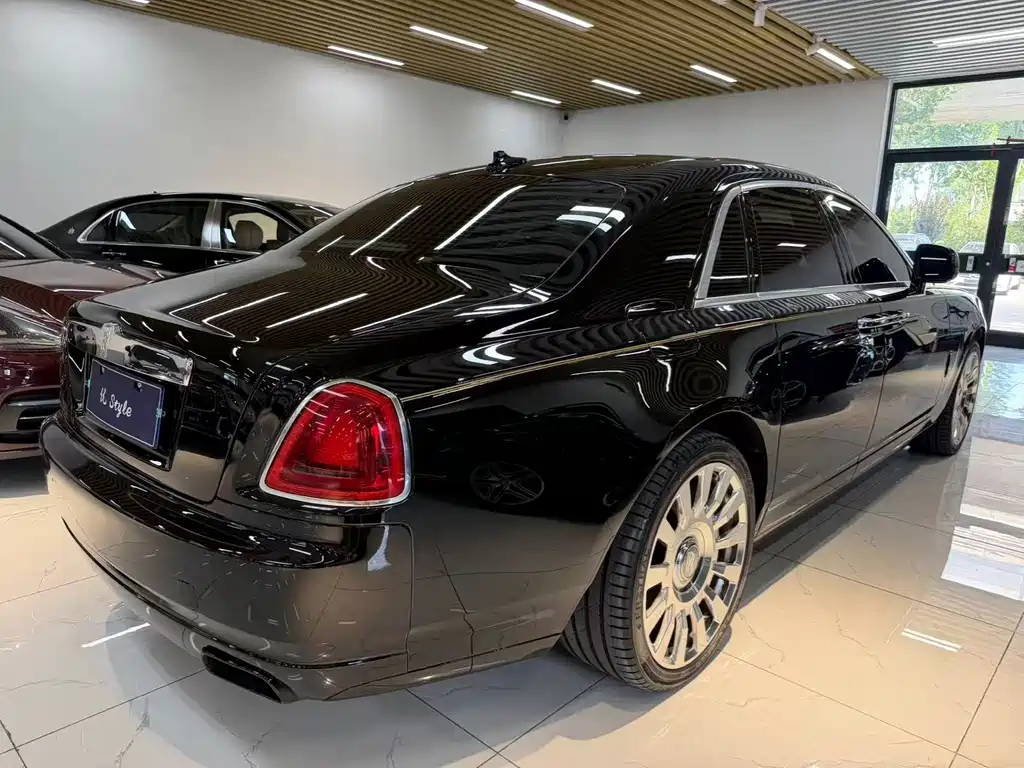 Rolls-Royce Ghost — миниатюра 4