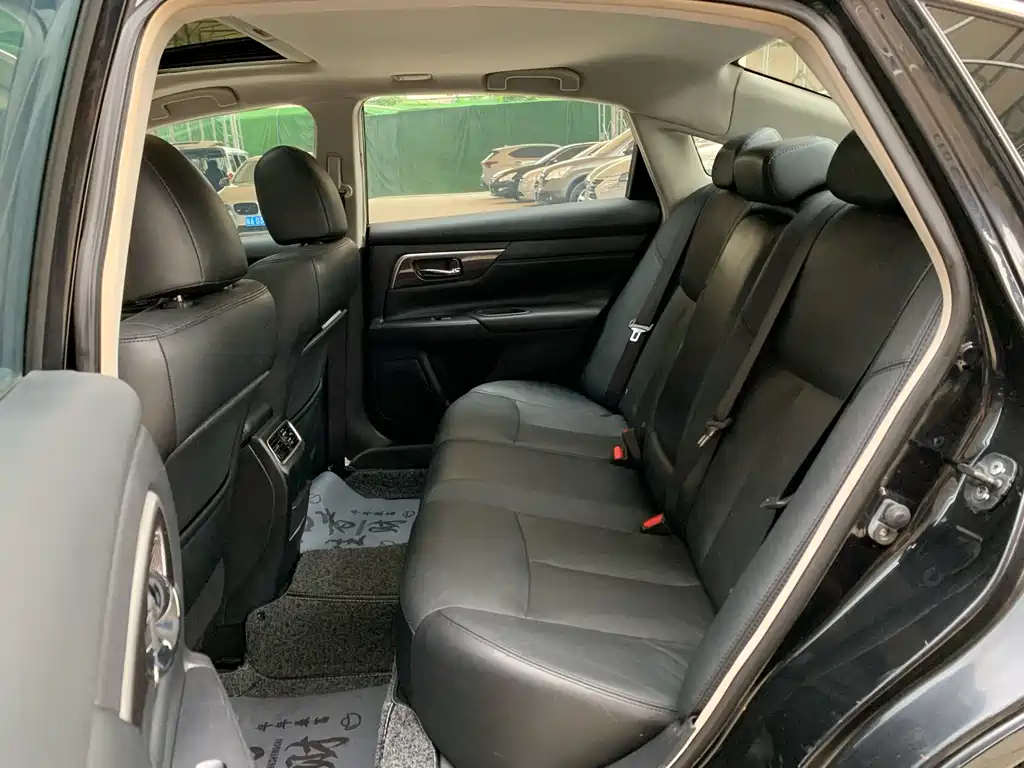 Nissan Teana — миниатюра 7